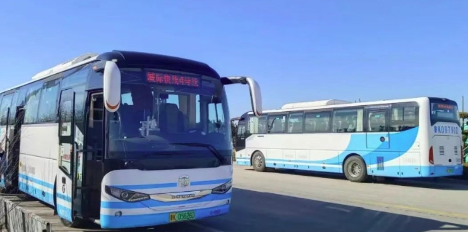 乘坐城際4號線，打卡布魯維斯、那香海、海草部落，連線貓頭山、火炬八街。